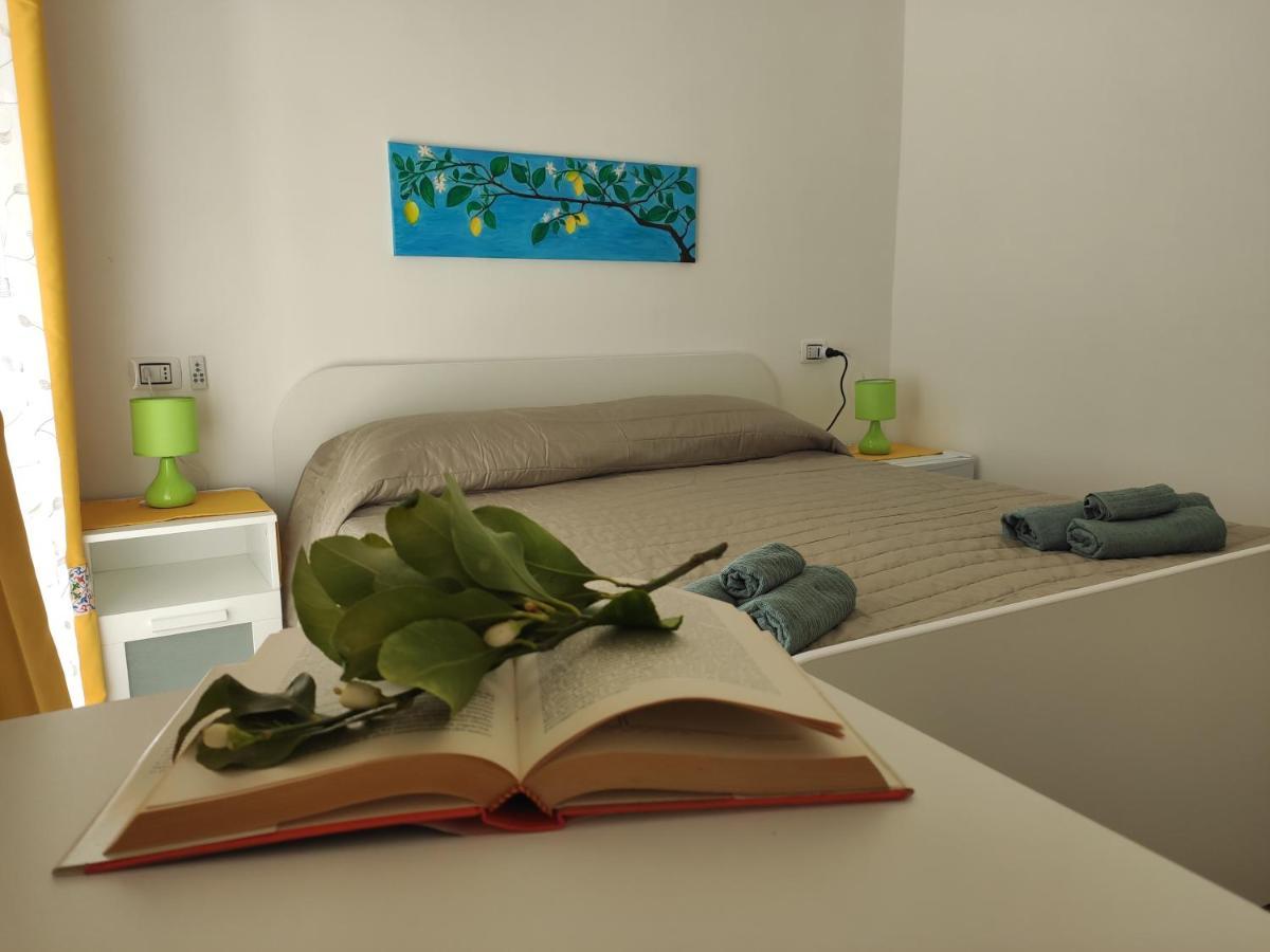 Casta Diva Holiday Rooms Catánia Buitenkant foto
