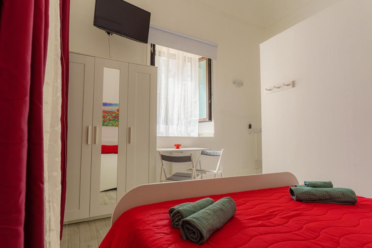 Casta Diva Holiday Rooms Catánia Buitenkant foto