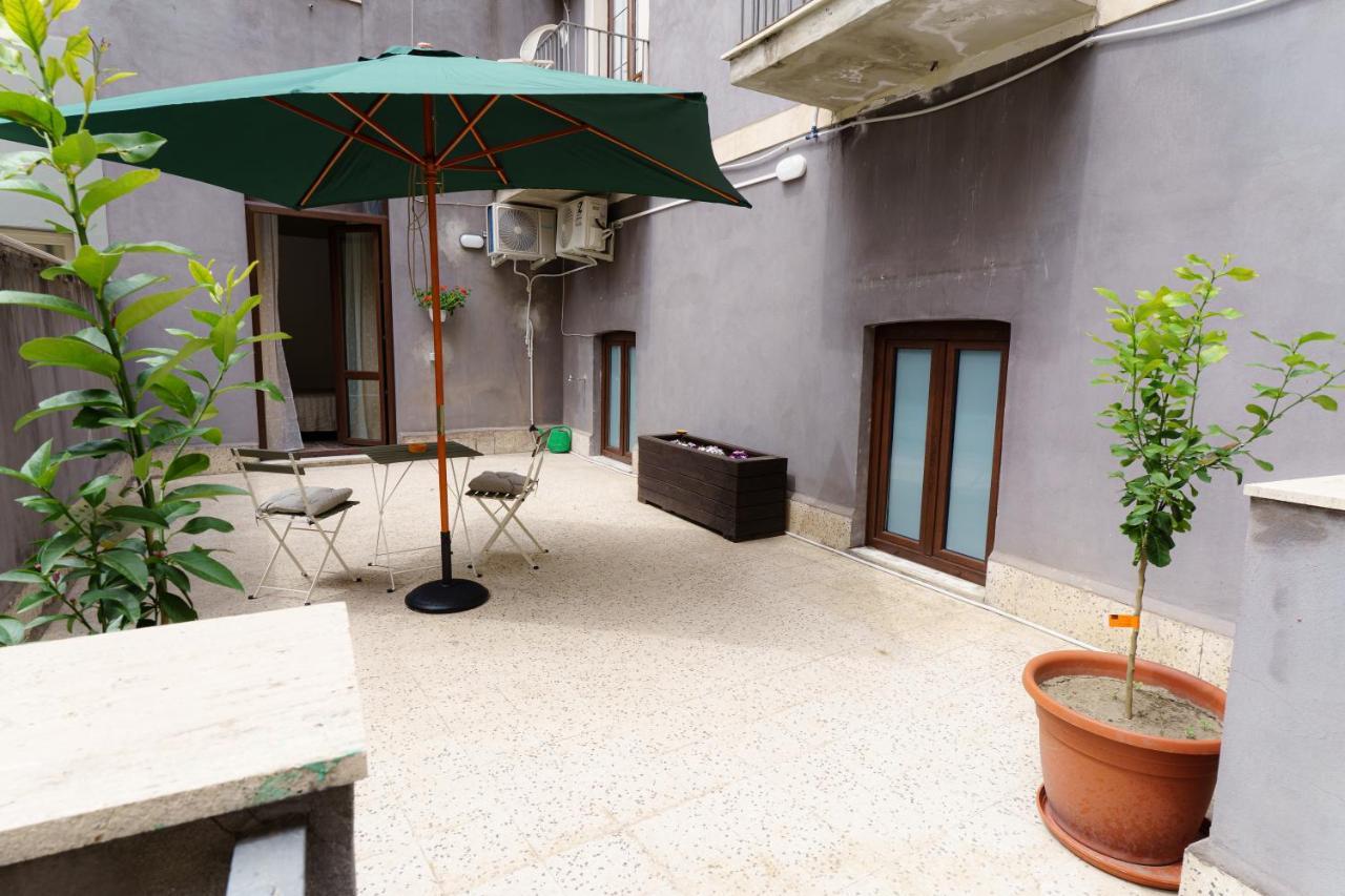 Casta Diva Holiday Rooms Catánia Buitenkant foto